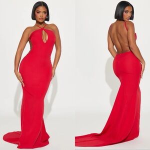 ⭐️Fashion Nova Red‎ Romantic Backless Gown